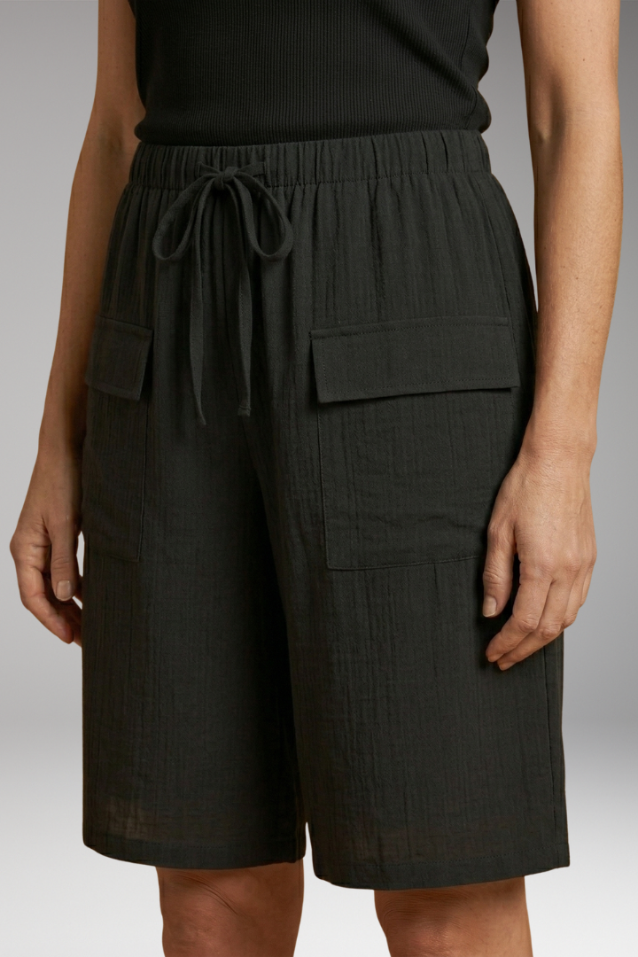 Women's Drawstring Shorts with Elastic Waistband and Soft-Touch Fabric 3