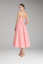 Women's Dress with Elegant Design and Versatile Fit 3