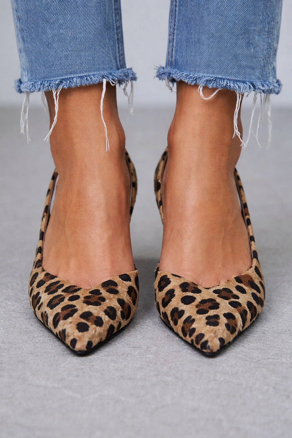 Women's Pointed Toe Leopard Slingback Heels 1